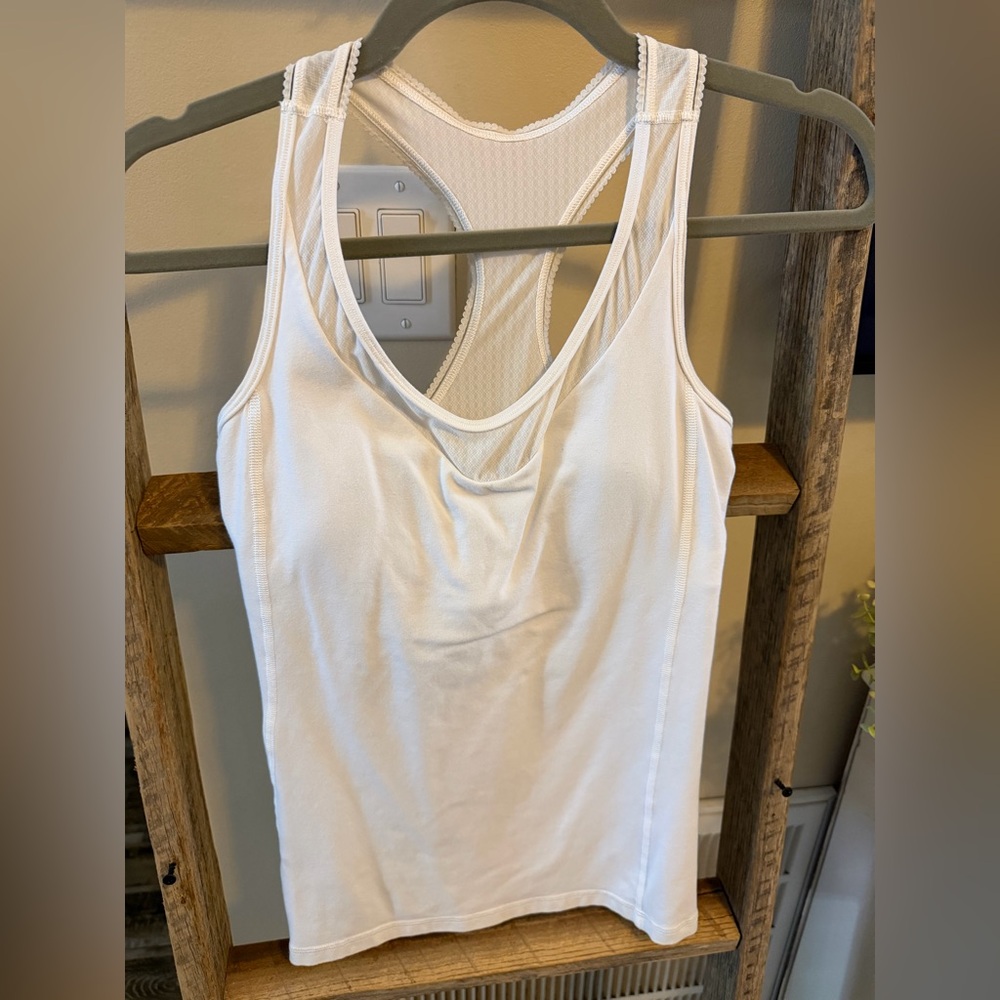 Lululemon size 4 racerback tank with built in bra